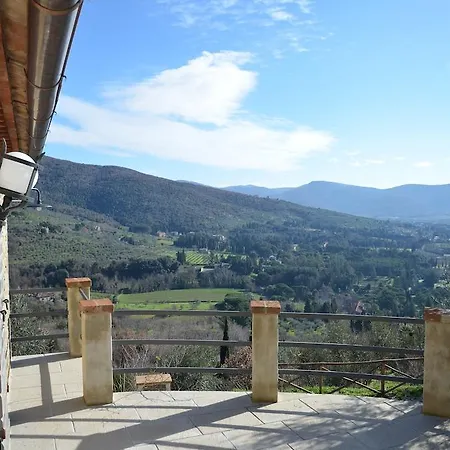 Fonte Comelia Cortona